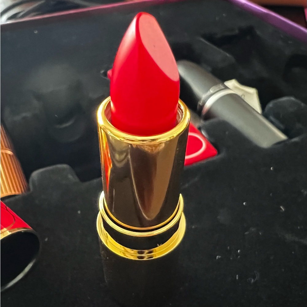 Party Lip Edit from Bloomingdale’s - Picture 5 of 7